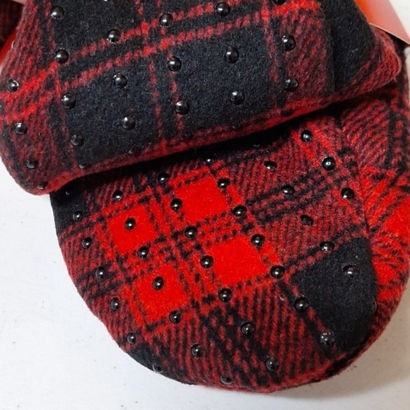 NWT Wondershop Adult Faux Shearling Slipper Socks Plaid Huggable Heel & Grip - Picture 4 of 5